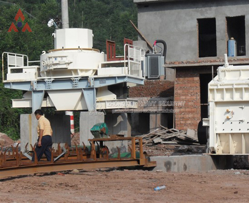 Sand making machine